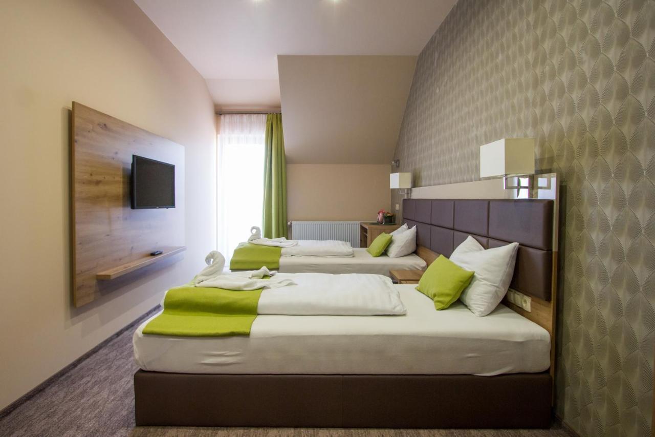 Veres Motel Veresegyház Εξωτερικό φωτογραφία