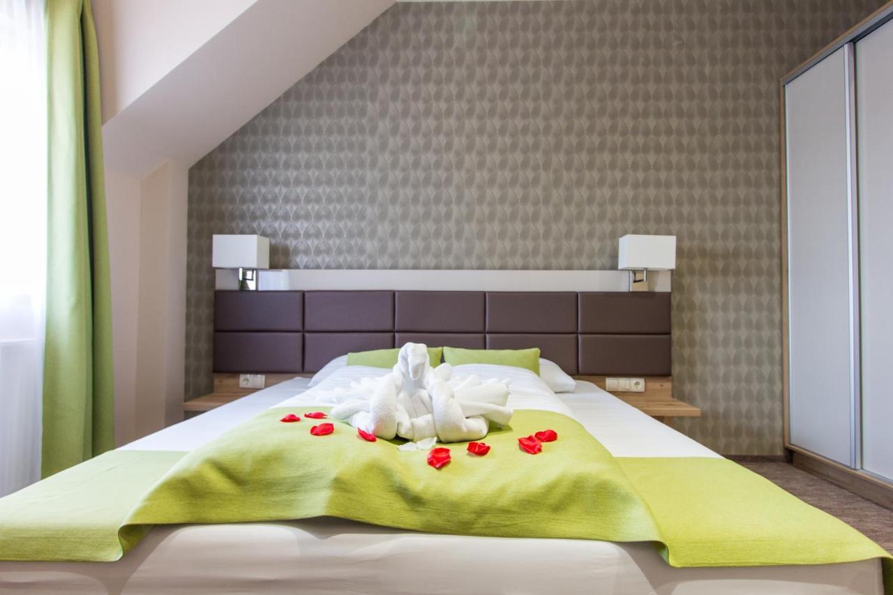 Veres Motel Veresegyház Εξωτερικό φωτογραφία
